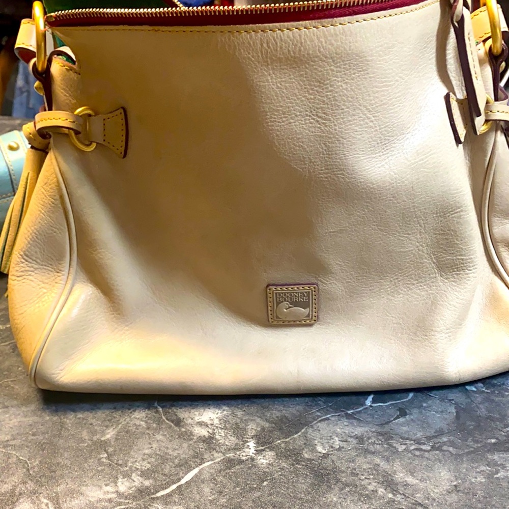 Dooney & Bourke cream purse